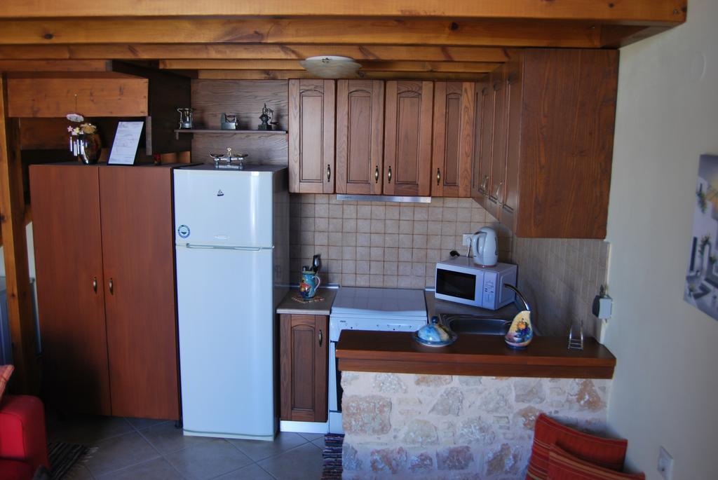 Villa Mika'S House Chalki Town Zimmer foto